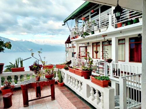San Pedro La Laguna Hotel | Hotel Victoria Atitlan