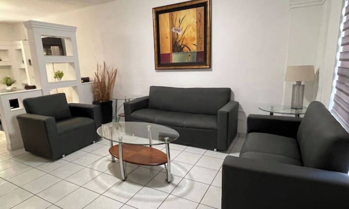 Ciudad Juarez House | House in the Consulate!