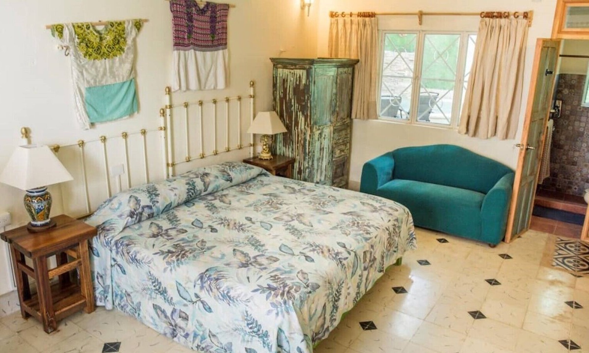 Merida House | House of Flowers