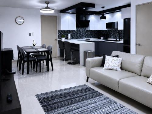 Apodaca House | House with Starlink near the Airport and Apodaca