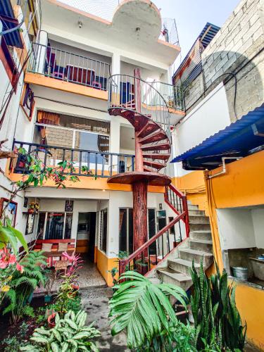 San Pedro La Laguna Hotel | Joyas Del Sol Hotel