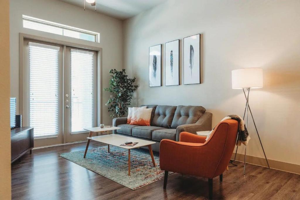 Chestnut Apartment | Kasa East Austin