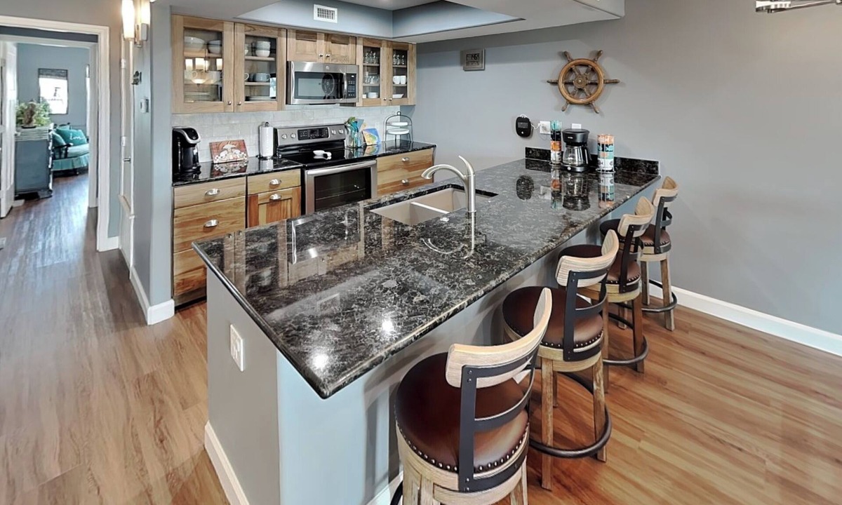 Rockport Condo | Kontiki Bayfront by Miss Kitty’s