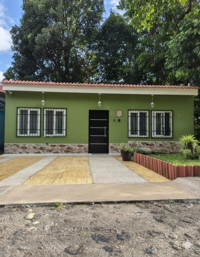 Santa Cruz Mulua House | La Casa De Los Abuelos