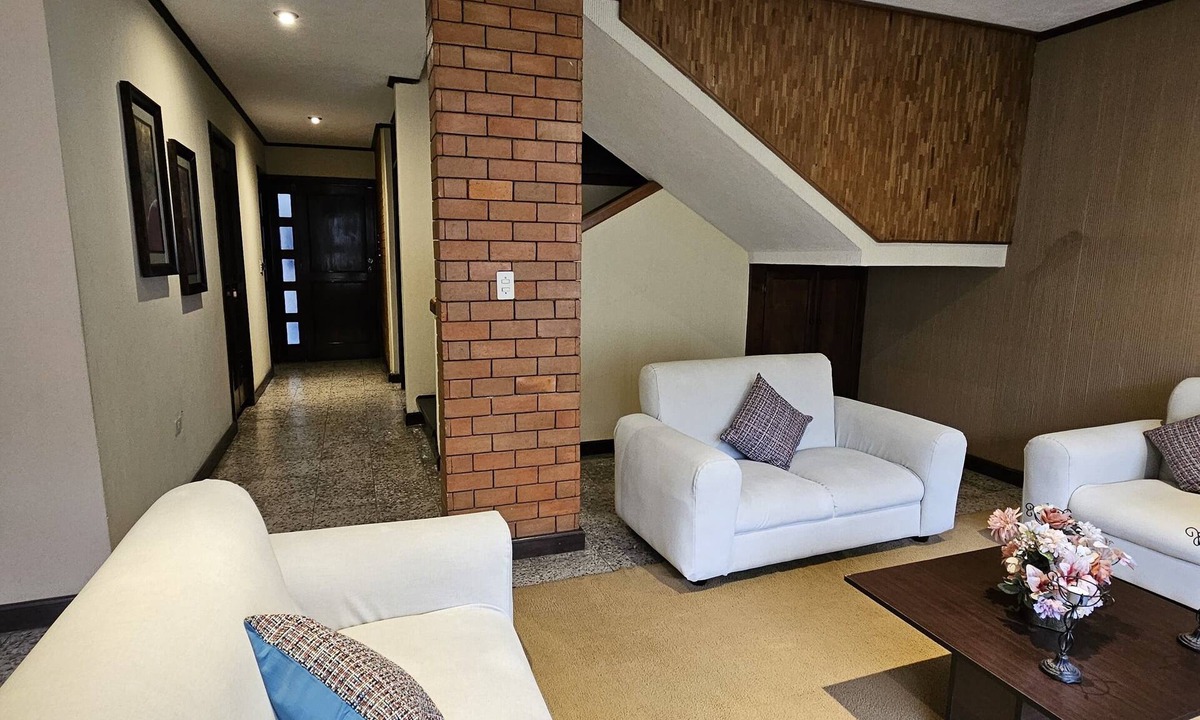Quetzaltenango House | "La Casa de Xela". ONE OF A KIND IN QUETZALTENANGO