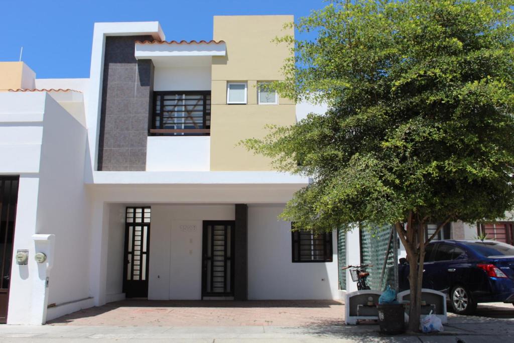 Mazatlan Apartment | La Cima