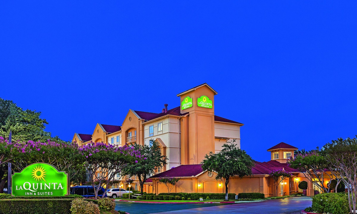 South Arlington Hotel | La Quinta by Wyndham Dallas Arlington South