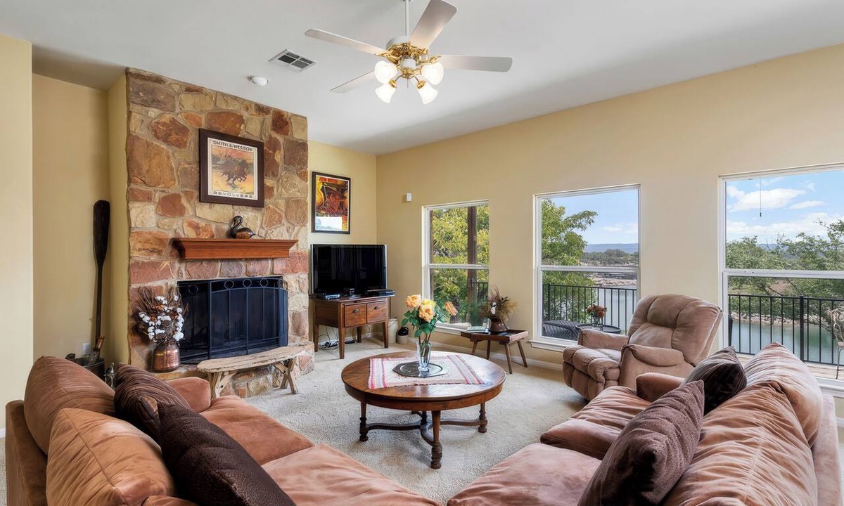 Oatmeal House | Lake Travis Waterfront Home: Boat Dock, Balcony