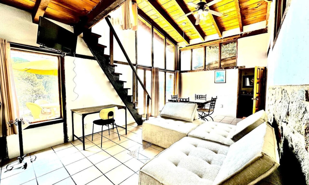 Valle de Bravo Cabin | Lake View Cabin, Heated Pool & River 3