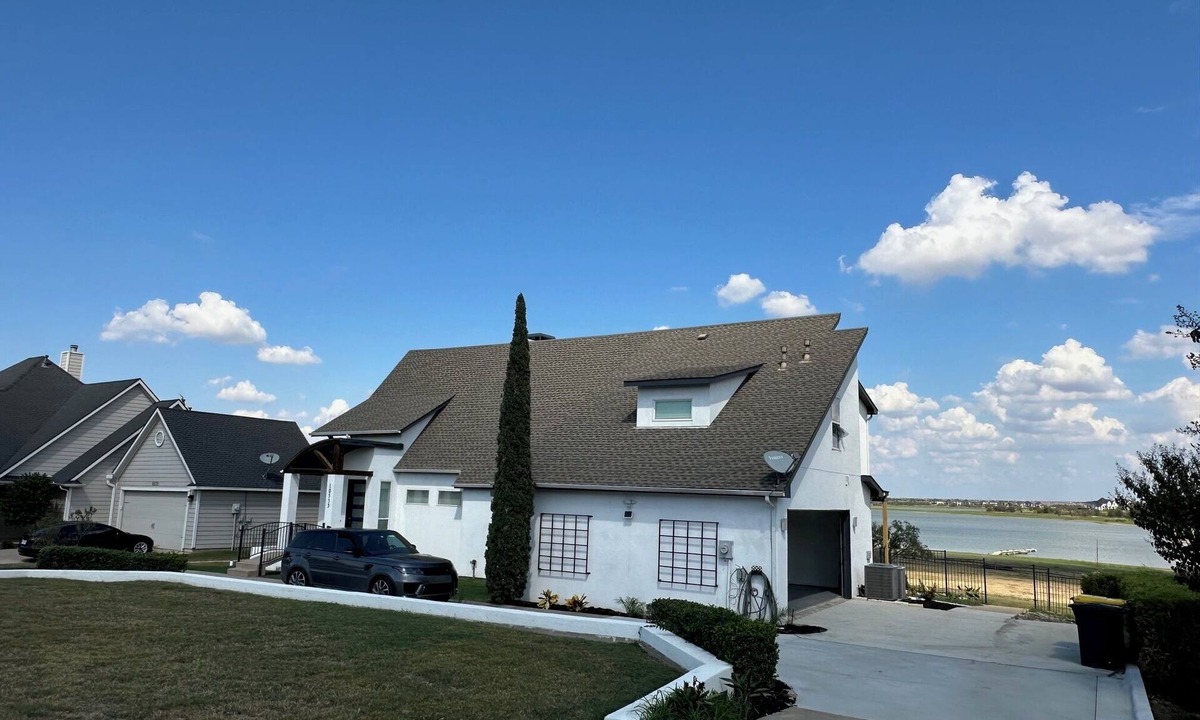 Frisco House | Lakefront Dock Kayaks Boat - 3rd party