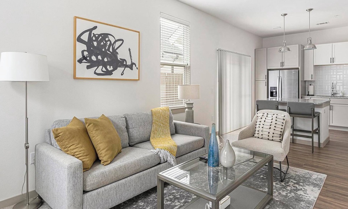 Fort Worth Apartment | Landing | Chic 1BD, Yoga Studio, Clubhouse