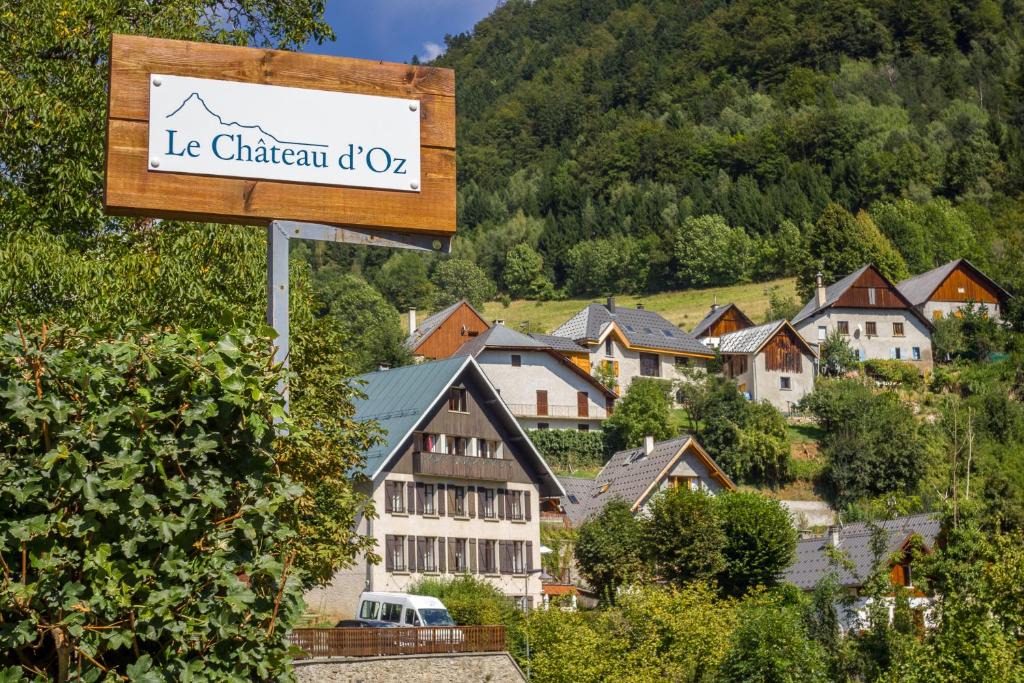 Oz-en-Oisans Bed & Breakfast | Le Chateau d'Oz