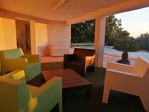 Courry House | Le Panorama
