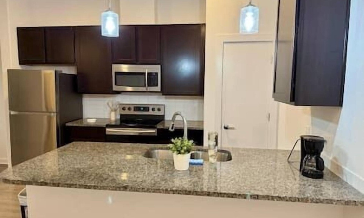 Leander Condo | Leander 1BR Apartment with Kitchen & Living Room
