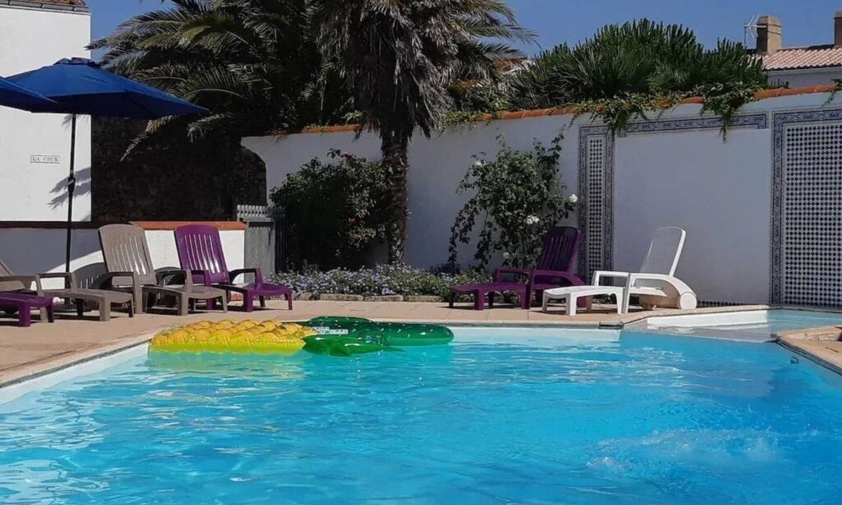 Sallertaine House | Location Classée 3*** - 4 rooms - 6 people - heated swimming pool