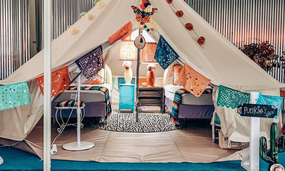 Warrenton Hotel | Lone Star Glamp Inn