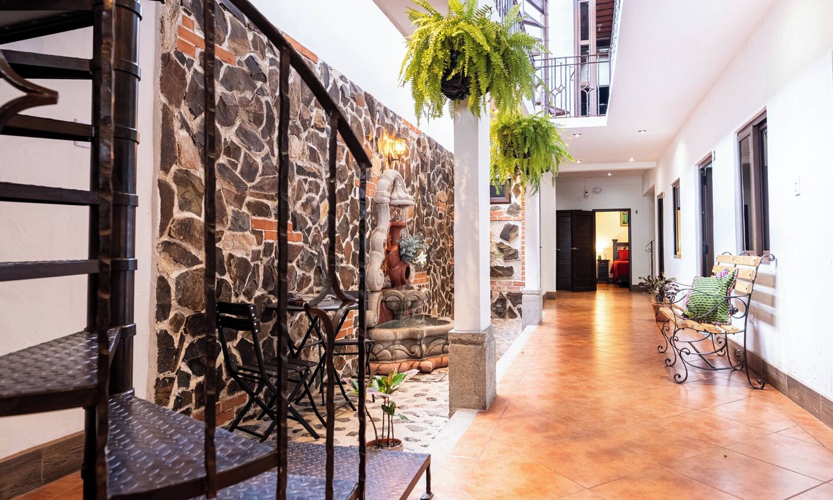 Antigua Guatemala Hotel | Los Faroles Hotel & Spa