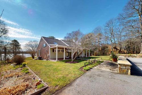Cotuit House | Lovells Landing