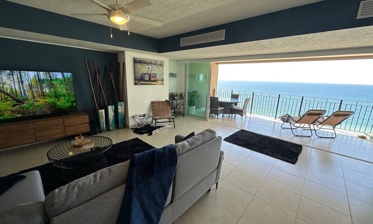 South Hotel Zone Resort | @Lux Seaview Suite *NEWLY RENOVATED* W/King Bed & Infinity Pools@