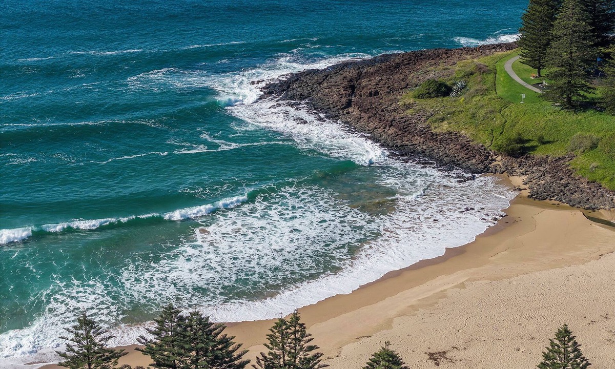 Bouvet Island Apartment | LUXURIOUS AND VERY COMFORTABLE. STUNNING OCEAN VIEWS! PET FRIENDLY