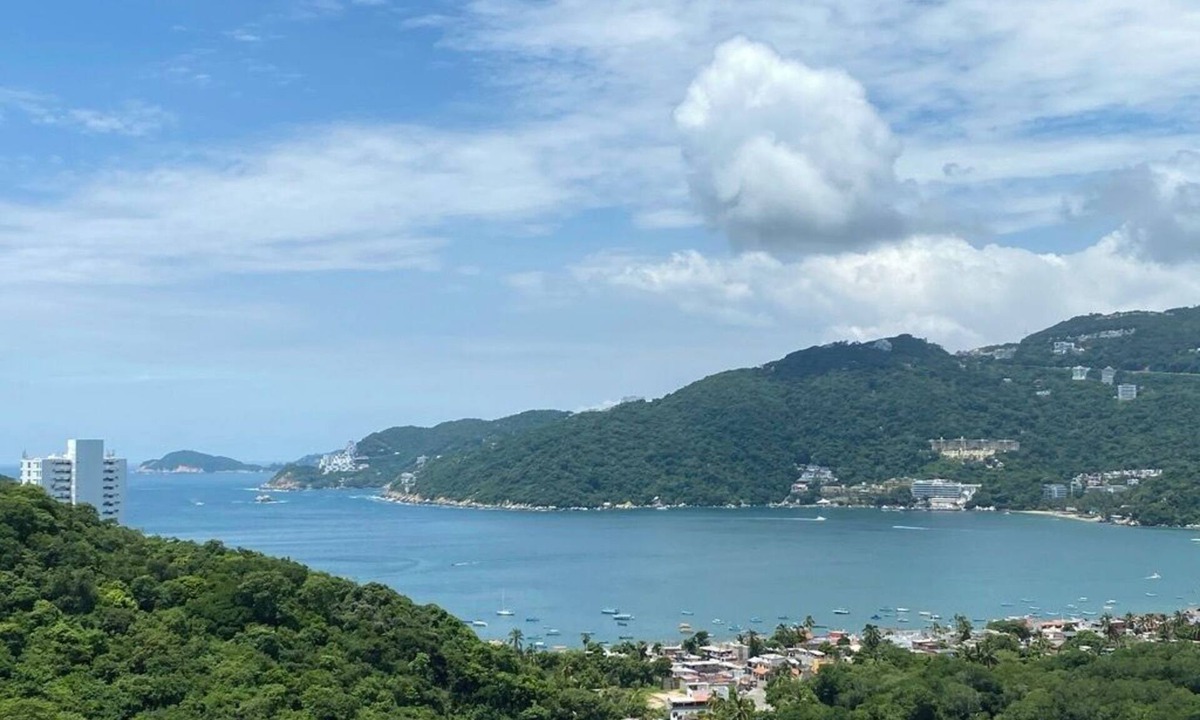 Lerma Apartment | Luxury apartment in Acapulco with WiFi, AC,