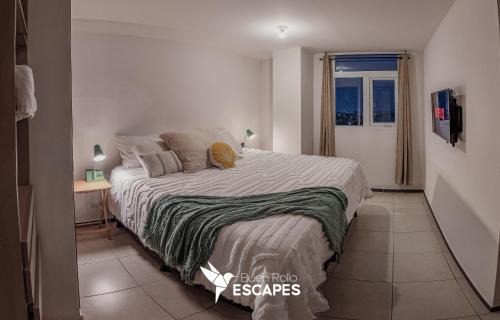 Zona 11 Apartment | Luxury Apartments - King Bed - Pool - Gym & Free Parking