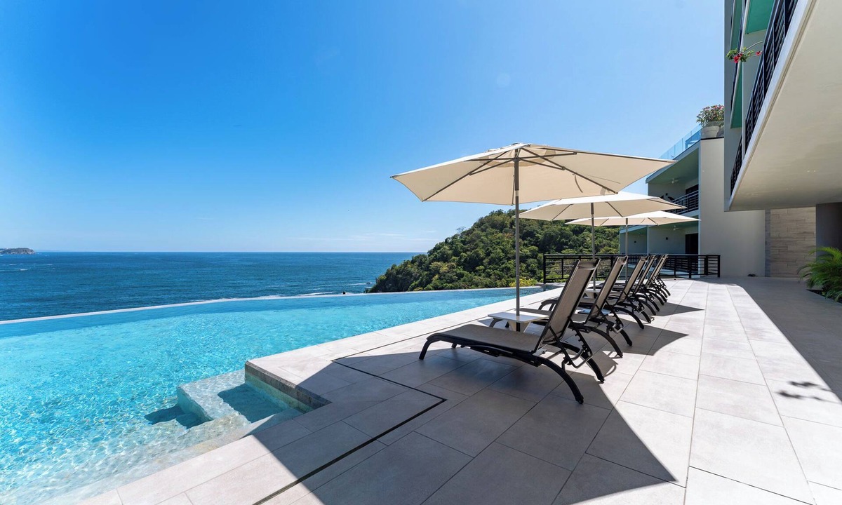 Santa Maria Huatulco Condo | Luxury Coastal Penthouse | Panoramic Ocen Views