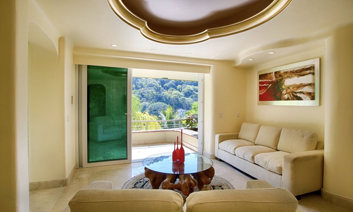 Boca de Tomatlan Villa | Luxury Suite with Garden and Ocean view