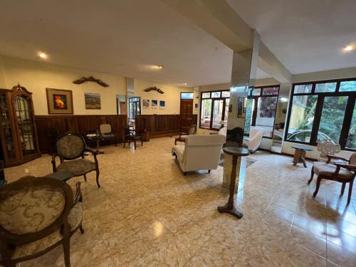 San Pedro La Laguna Hotel | Mansión Del Arco