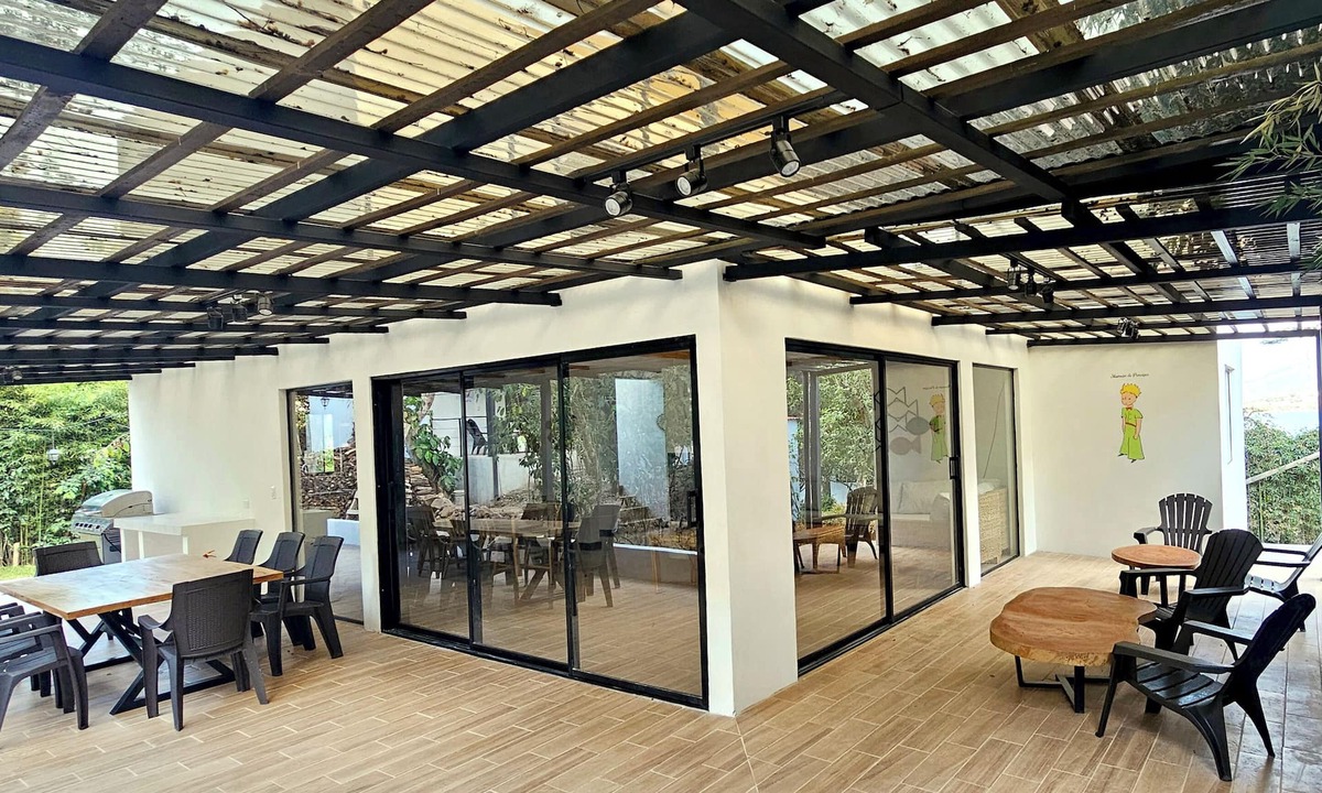 San Juan La Laguna House | ! Mansion of Princes! "Dream on the shores of Lake Atitlan".