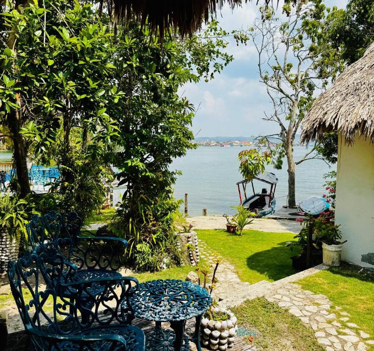 Flores Hotel | Mayan Spirit
