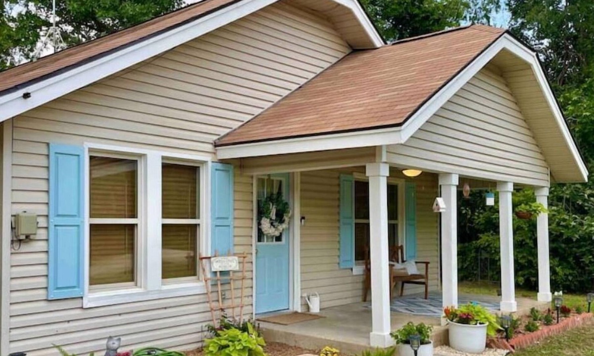 Hico Cottage | McDonald Cottage - Peaceful Backyard w/Fire Pit