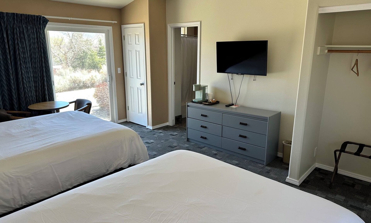 Coleville Hotel | Meadowcliff lodge