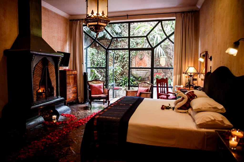 Antigua Guatemala Hotel | Meson Panza Verde