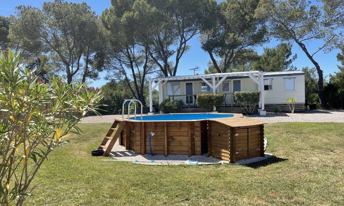 Servian House | Mobile home quiet.