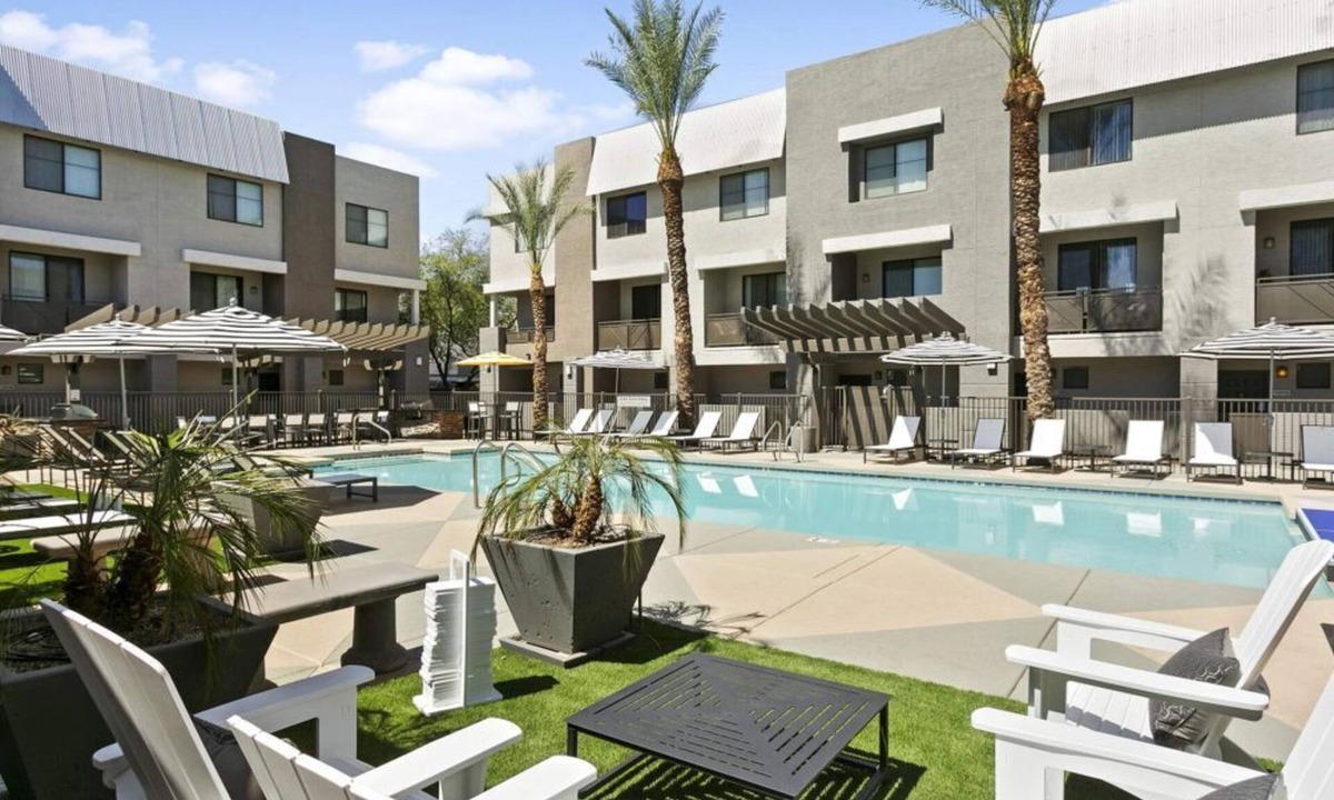 Glendale Sports and Entertainment District House | Modern 2BR Condo with Hot Tub in Zone Westgate