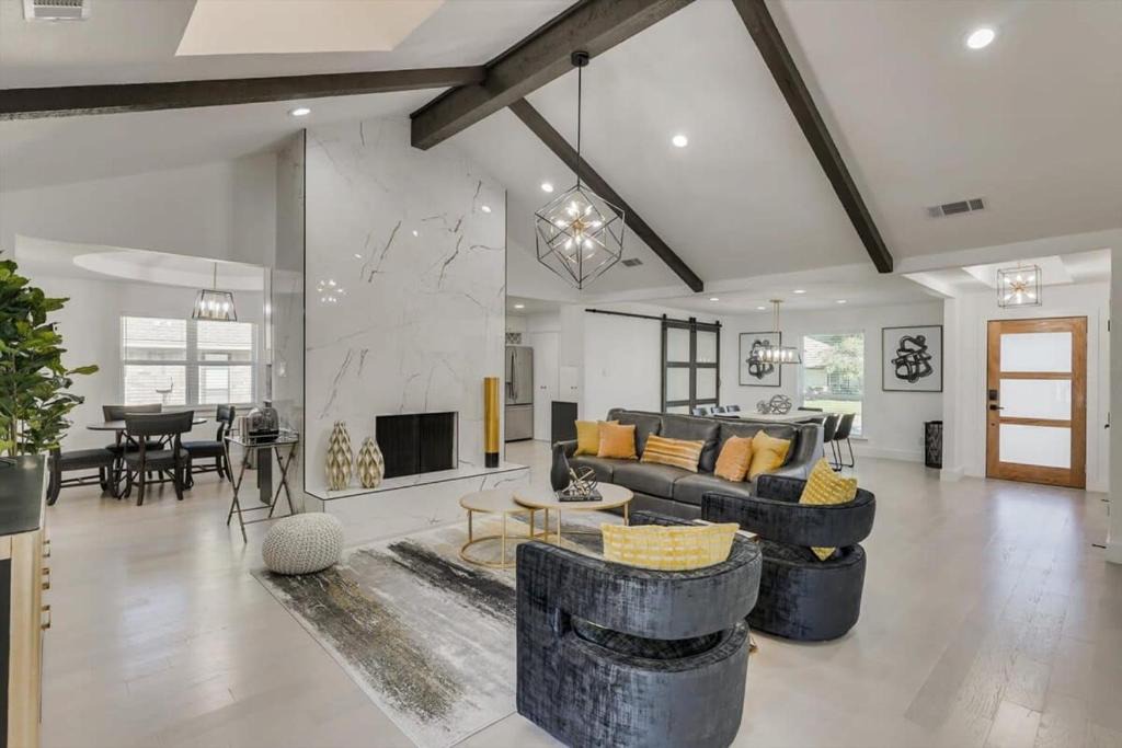 Far North Dallas House | Modern and Spacious Dallas Getaway with Private Pool