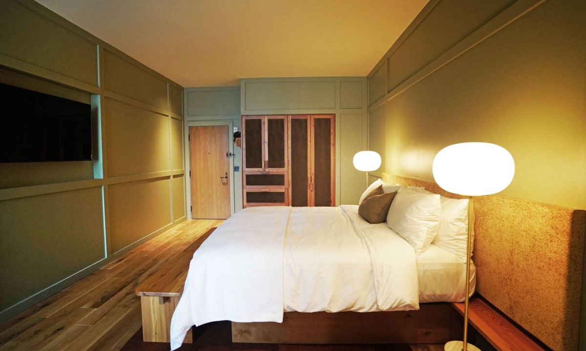Fredericksburg Hotel | Modern Comforts Meet Old World Charm in Fredericksburg | Outdoor Pool