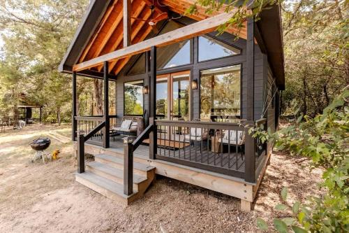 Cedar Creek House | Modern Farmstay Cabin with Friendly Animals, Pond Views & Nature Trails Near Cedar Creek, Texas