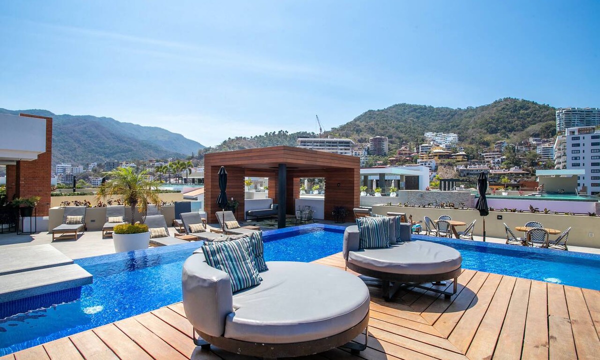 Emiliano Zapata Condo | Modern Mexican 1BR | 2 Pool, Gym & Balcony