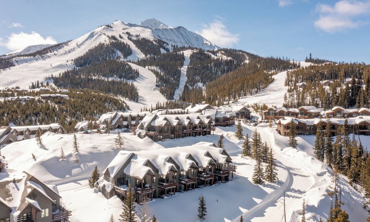 Saddle Ridge House | MoonlightBasin Multilevel Luxury Chalet, Hot Tub, 2 Decks, Outdoor seating,Views