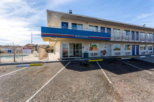 Needles Hotel | Motel 6-Needles, CA