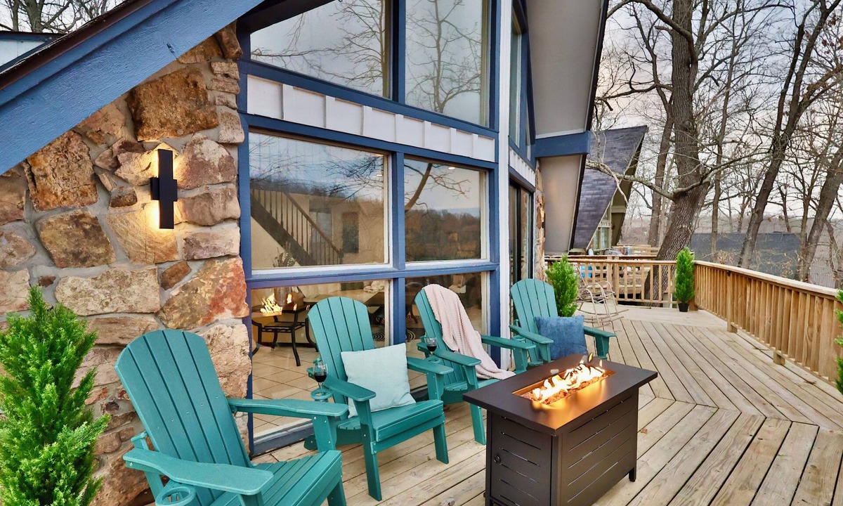 Marble Falls Ski Chalet | Mountain Chalet for 8 - Near Hiking & Buffalo River + Full Coffee Bar & Kitchen