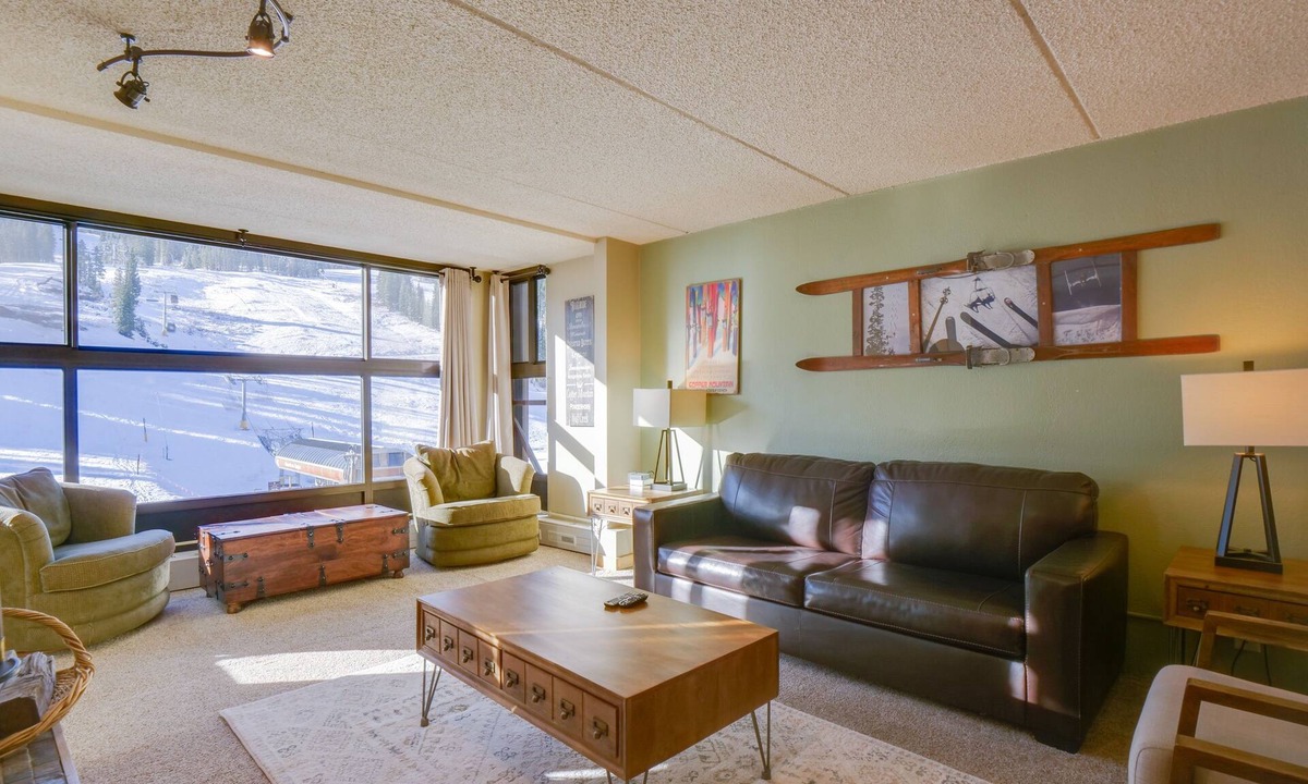 Copper Mountain Village Condo | Mountain Plaza 3 Bedroom Condo #521/523 by RedAwning