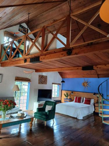 Santa Lucia Milpas Altas Ski Chalet | Mountain View Cottage and Peaceful Nature Escape