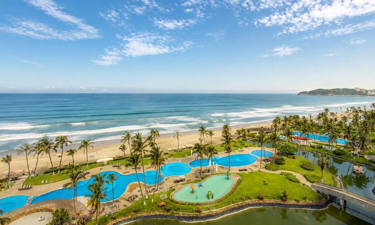 Playa Diamante Apartment | Luxury Beachfront Oasis Pools Ocean View