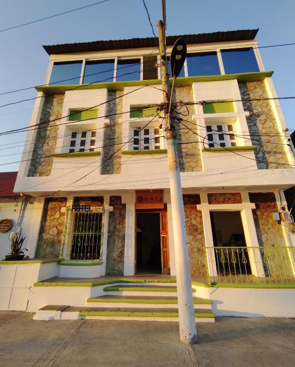 Flores Hotel | Natz Hotel