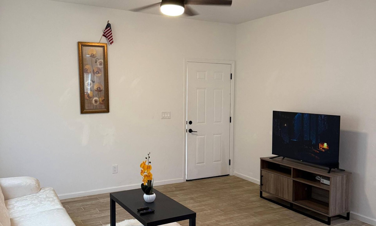 Corona de Tucson House | Newly built Charming 3-bedroom house in delightful Vail with WiFi, AC