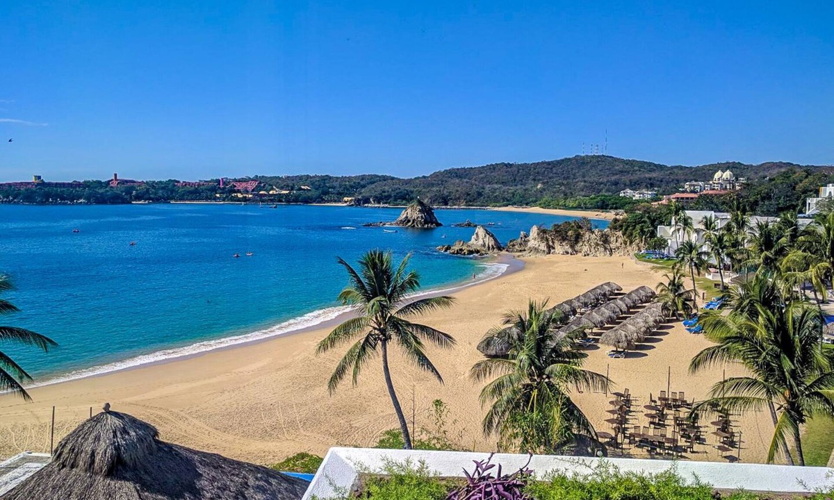 Santa Maria Huatulco Condo | Ocean/Beachfront Residence w/Pool
