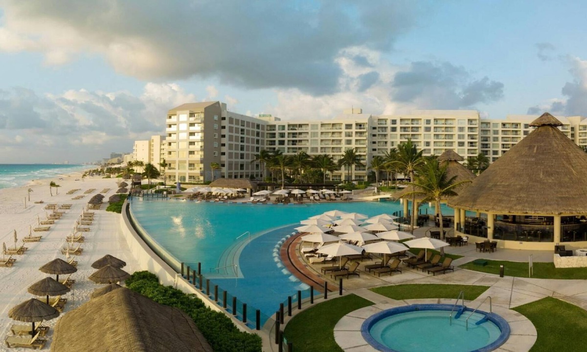Zona Hotelera Resort | Ocean-View 2BR Villa at Westin Lagunamar – Cancún Beachfront Pools & Spa